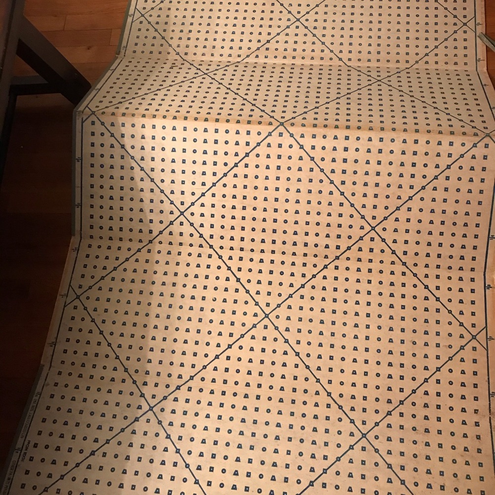 Vintage Pattern cutting board - Picture 4 of 6